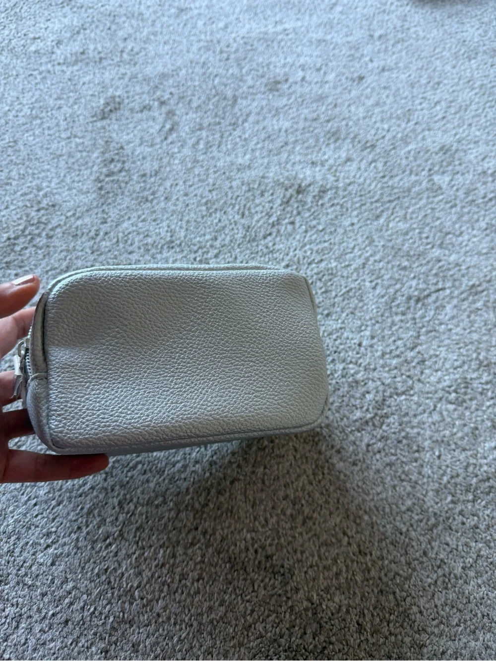NWT La prairie Double-Zip Cosmetic Pouch, Gray